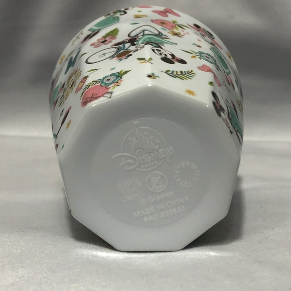 Disney Parks Epcot Flower & Garden 2020 Minnie Mouse Plastic Prize Cup - NEW - Picture 3 of 3